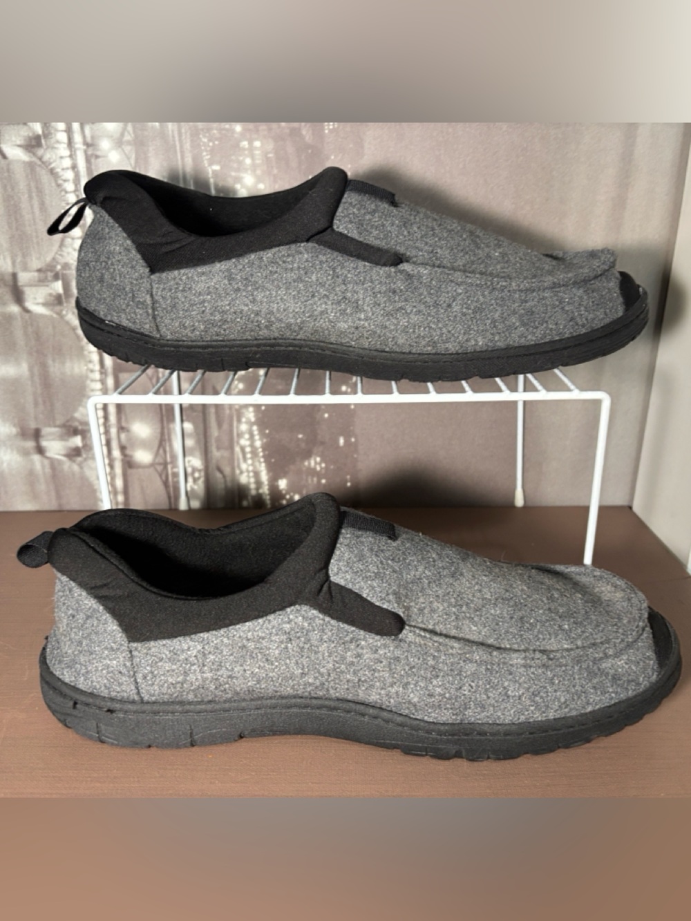 Men's house Slippers in Gray 32 degree Xlg 11/12
